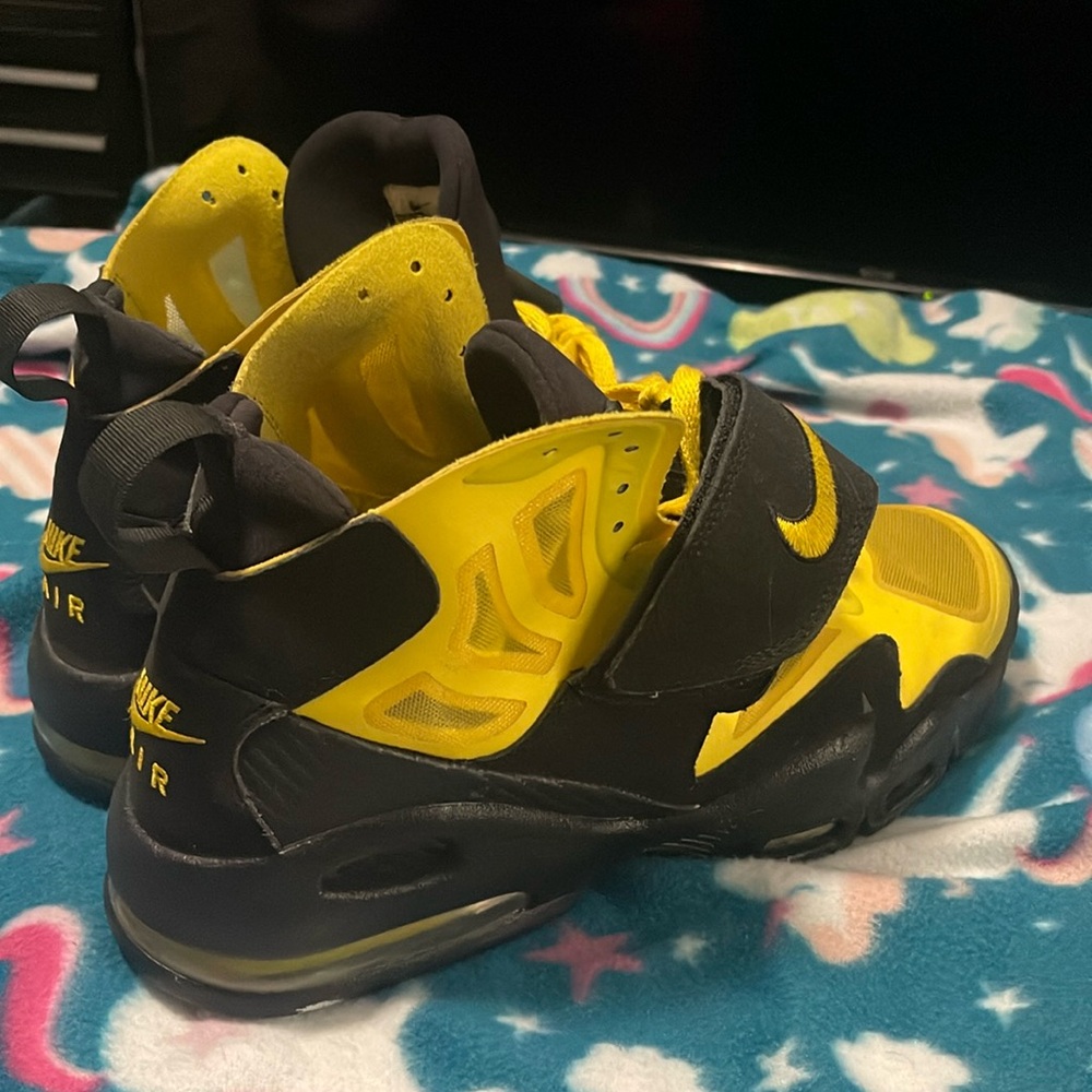 Nike Air Max Express speed yellow